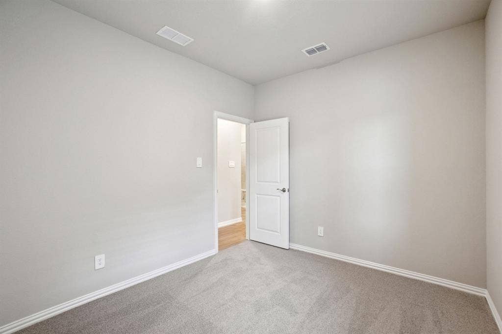 205 Decoursey Drive, Princeton, TX 75071 Photo is not of the actual home, but is an inspirational photo of builder’s model home and may depict options, furnishings, and/or decorator features that are not included.