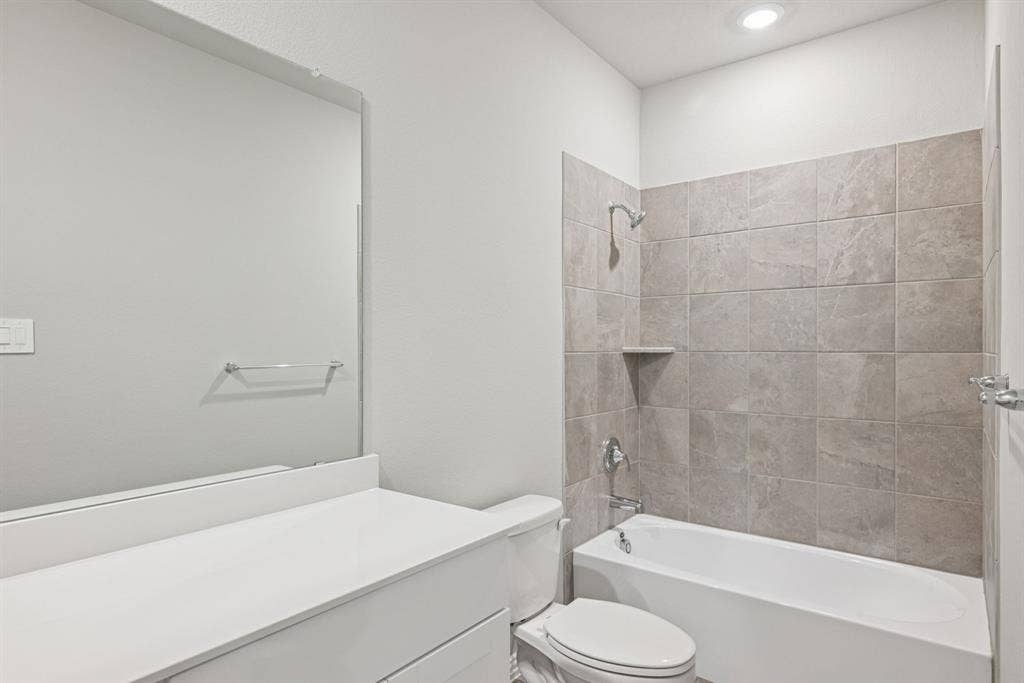1760 Onion Creek Place, Crandall, TX 75114 Photo is not of the actual home, but is an inspirational photo of builder’s model home and may depict options, furnishings, and/or decorator features that are not included.