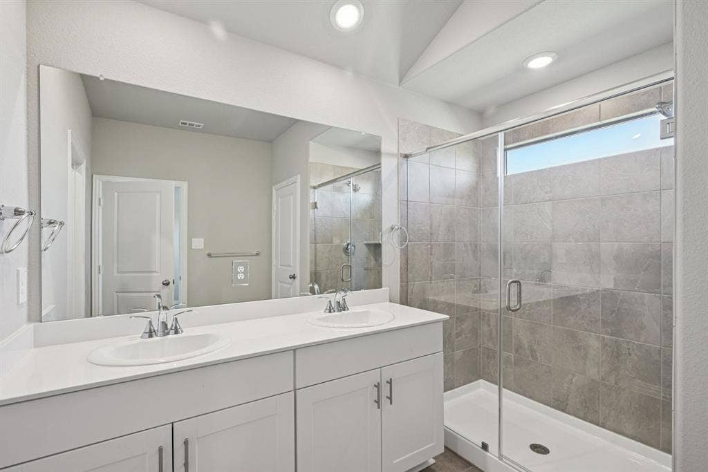 1760 Onion Creek Place, Crandall, TX 75114 Photo is not of the actual home, but is an inspirational photo of builder’s model home and may depict options, furnishings, and/or decorator features that are not included.