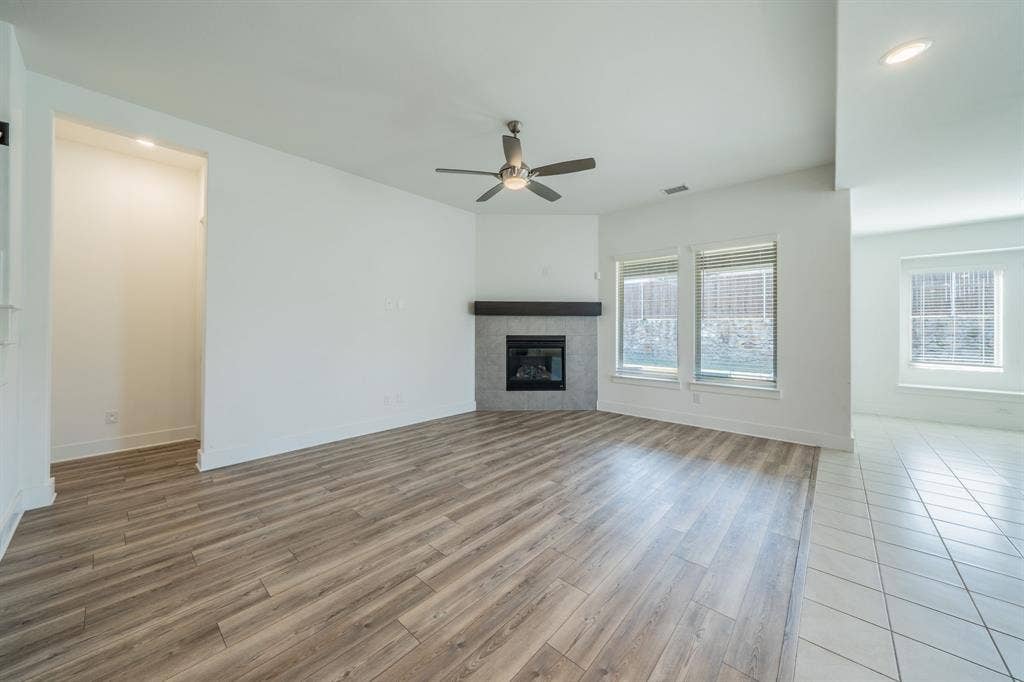 821 Reynolds Drive, Fate, TX 75087 821 Reynolds Drive, Fate, TX 75087