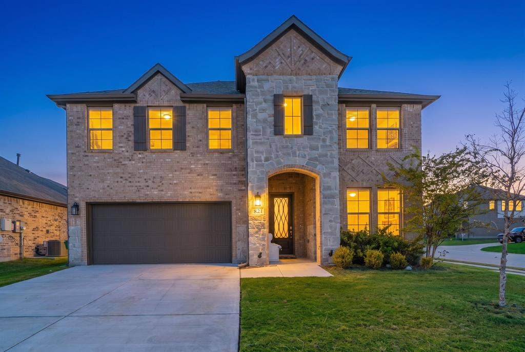 821 Reynolds Drive, Fate, TX 75087 821 Reynolds Drive, Fate, TX 75087