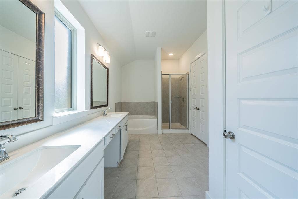 821 Reynolds Drive, Fate, TX 75087 821 Reynolds Drive, Fate, TX 75087