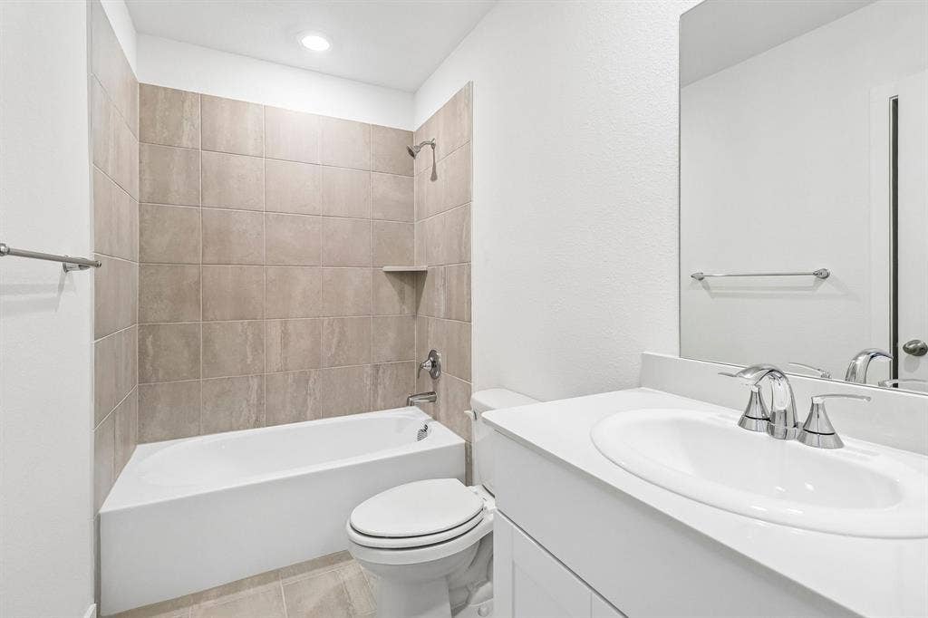 1757 Onion Creek Place, Crandall, TX 75114 Photo is not of the actual home, but is an inspirational photo of builder’s model home and may depict options, furnishings, and/or decorator features that are not included.