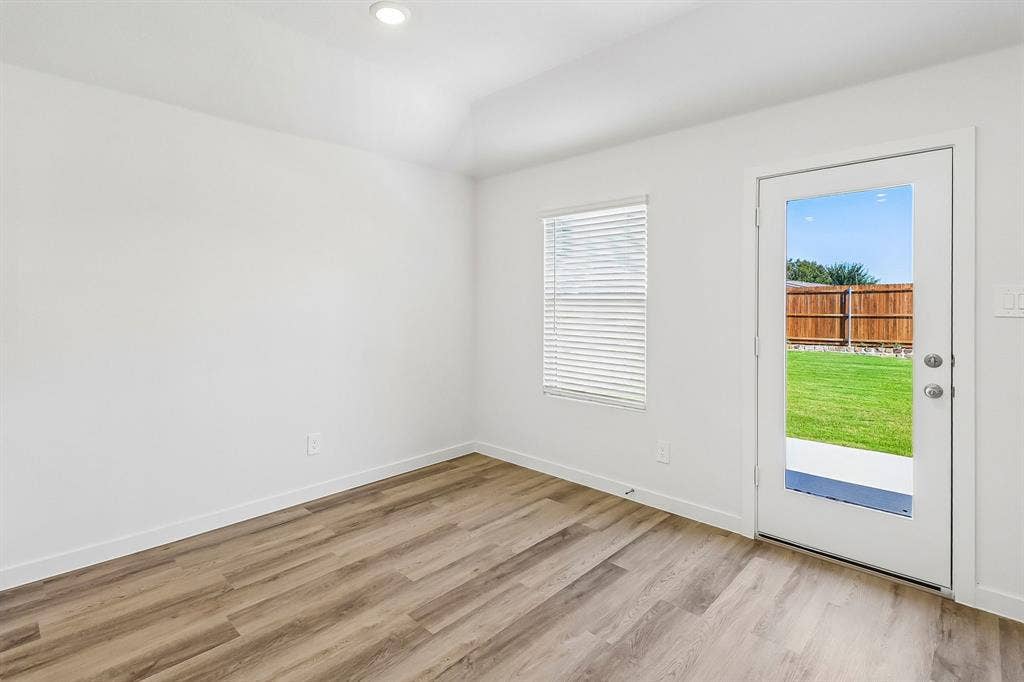 1757 Onion Creek Place, Crandall, TX 75114 Photo is not of the actual home, but is an inspirational photo of builder’s model home and may depict options, furnishings, and/or decorator features that are not included.