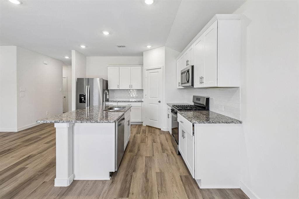 1757 Onion Creek Place, Crandall, TX 75114 Photo is not of the actual home, but is an inspirational photo of builder’s model home and may depict options, furnishings, and/or decorator features that are not included.
