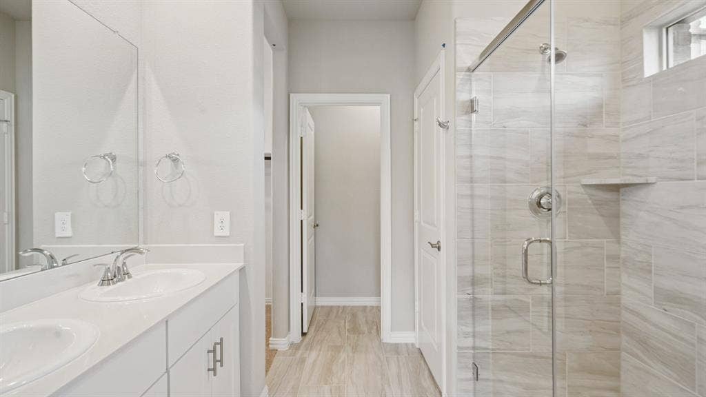 1741 Gardendale Hollow Lane, Anna, TX 75409 Photo is not of the actual home, but is an inspirational photo of builder’s model home and may depict options, furnishings, and/or decorator features that are not included.