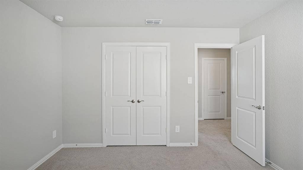 1733 Gardendale Hollow Lane, Anna, TX 75409 Photo is not of the actual home, but is an inspirational photo of builder’s model home and may depict options, furnishings, and/or decorator features that are not included.