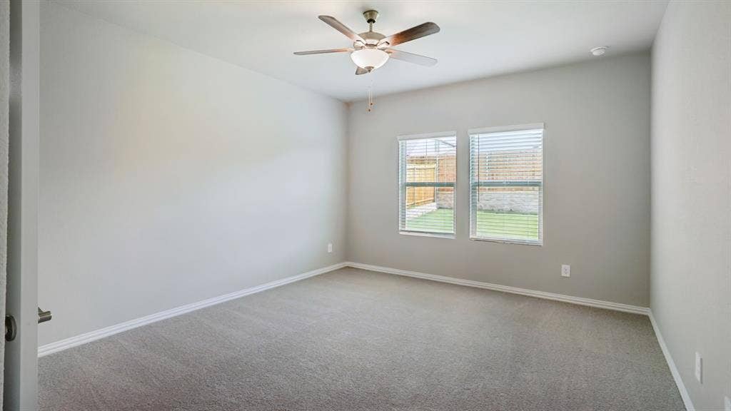 1733 Gardendale Hollow Lane, Anna, TX 75409 Photo is not of the actual home, but is an inspirational photo of builder’s model home and may depict options, furnishings, and/or decorator features that are not included.