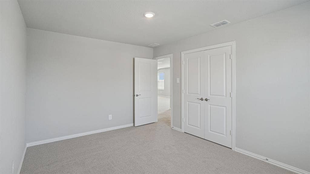 1733 Gardendale Hollow Lane, Anna, TX 75409 Photo is not of the actual home, but is an inspirational photo of builder’s model home and may depict options, furnishings, and/or decorator features that are not included.