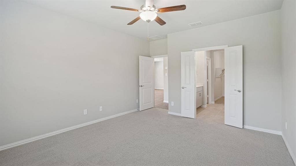 1733 Gardendale Hollow Lane, Anna, TX 75409 Photo is not of the actual home, but is an inspirational photo of builder’s model home and may depict options, furnishings, and/or decorator features that are not included.