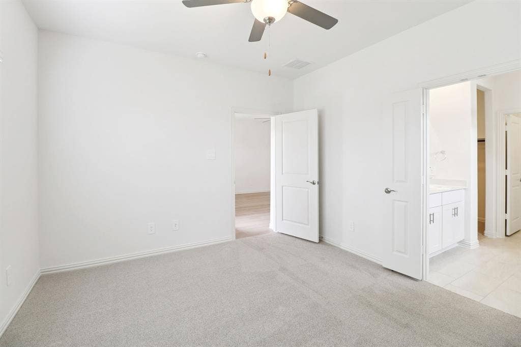 Photo is not of the actual home, but is an inspirational photo of builder’s model home and may depict options, furnishings, and/or decorator features that are not included.