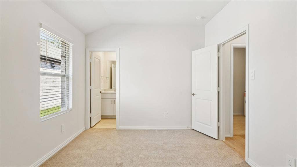 1204 Morrell Drive, Princeton, TX 75071 Photo is not of the actual home, but is an inspirational photo of builder’s model home and may depict options, furnishings, and/or decorator features that are not included.