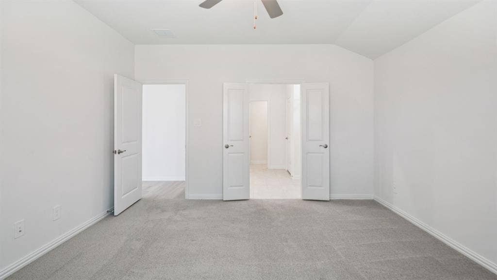 1204 Morrell Drive, Princeton, TX 75071 Photo is not of the actual home, but is an inspirational photo of builder’s model home and may depict options, furnishings, and/or decorator features that are not included.