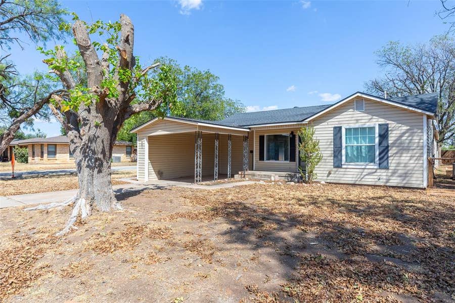 Property photo for 901 Ash, Merkel, TX