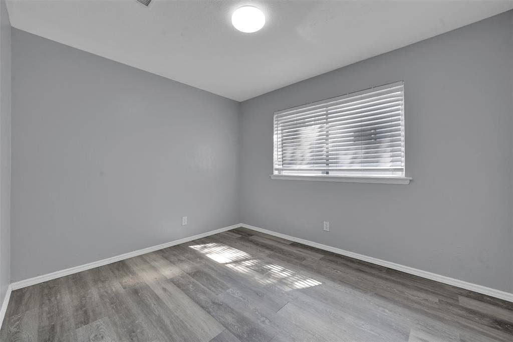 301 S Forest Crest Drive, Garland, TX 75042 301 S Forest Crest Drive, Garland, TX 75042