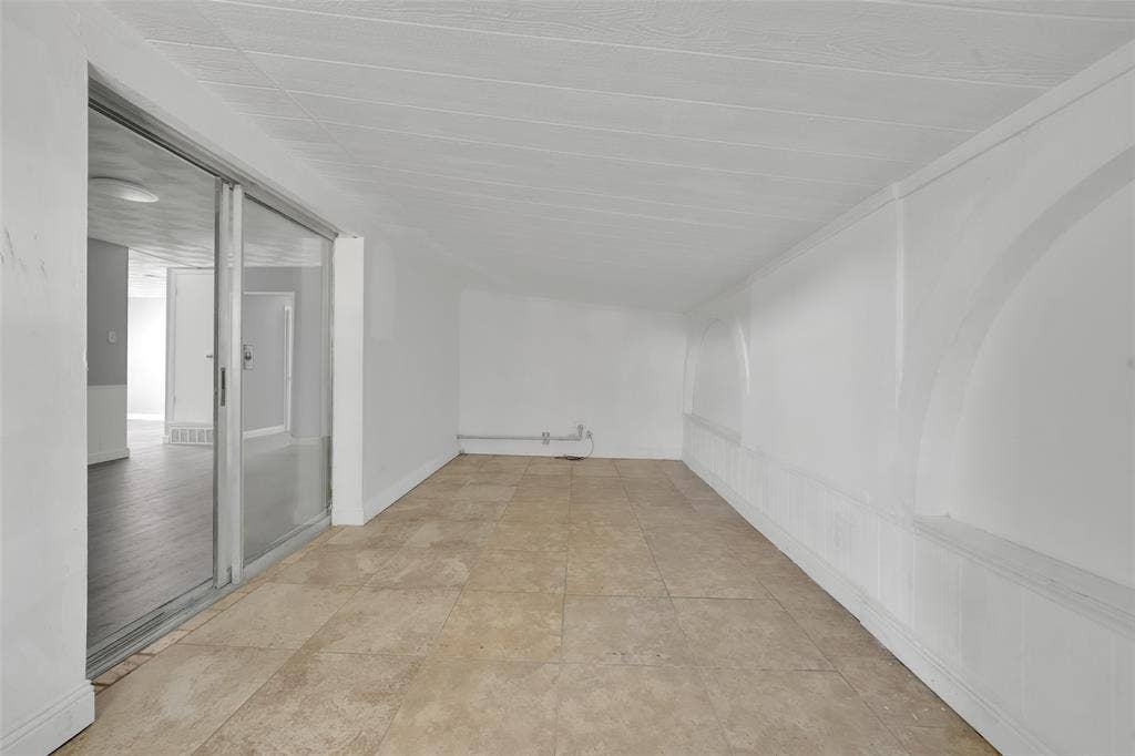 301 S Forest Crest Drive, Garland, TX 75042 301 S Forest Crest Drive, Garland, TX 75042
