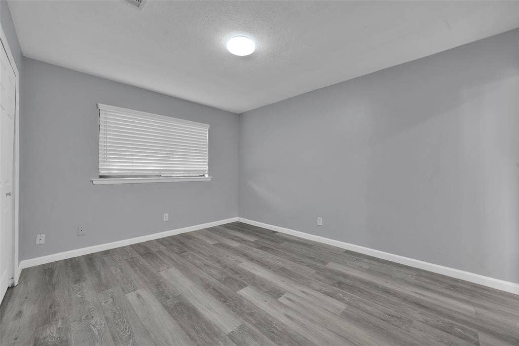 301 S Forest Crest Drive, Garland, TX 75042 301 S Forest Crest Drive, Garland, TX 75042