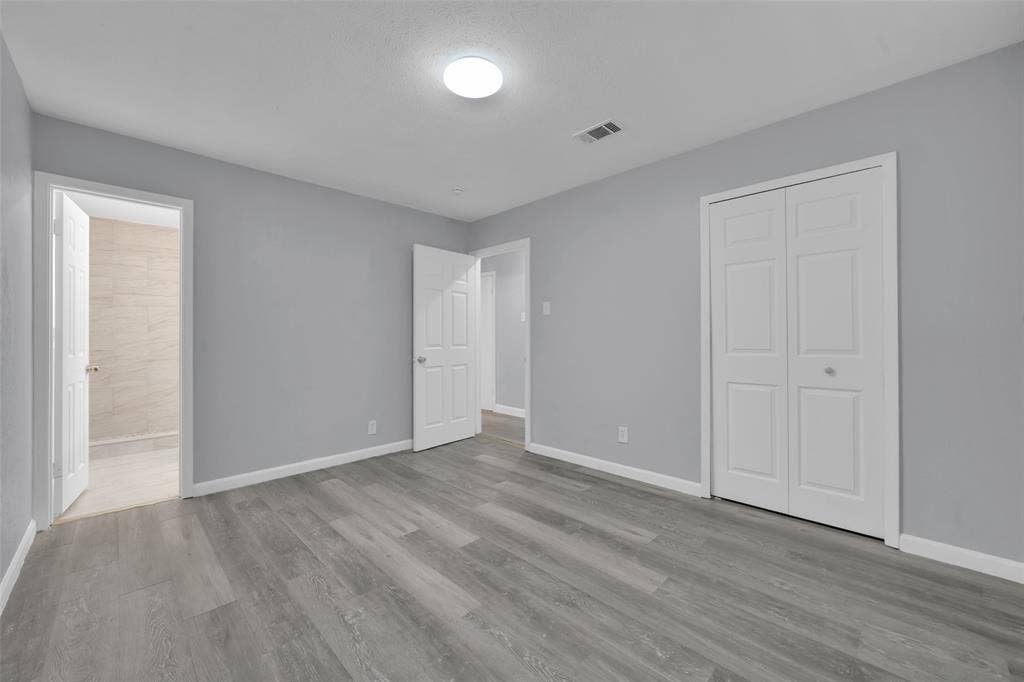 301 S Forest Crest Drive, Garland, TX 75042 301 S Forest Crest Drive, Garland, TX 75042
