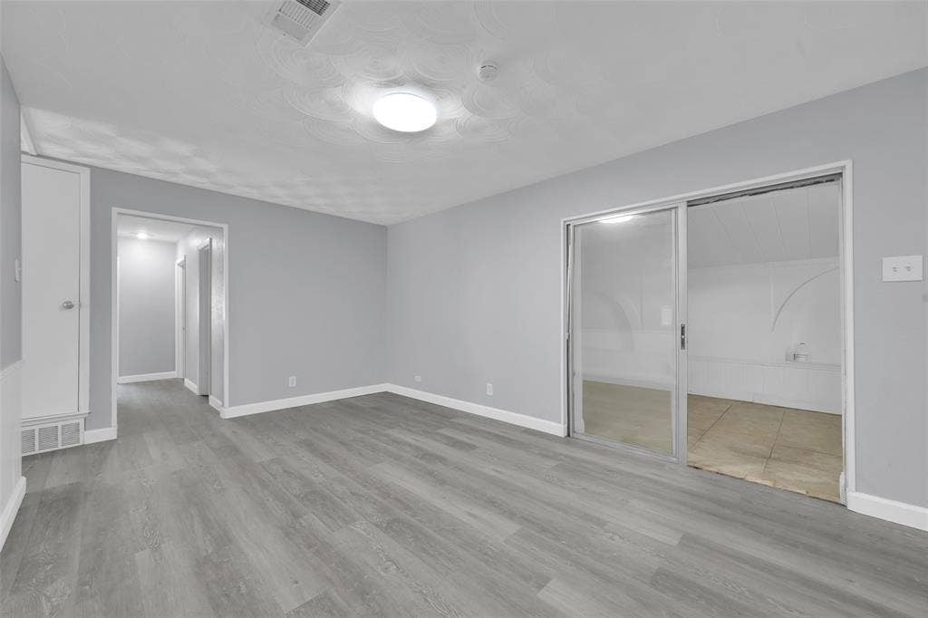301 S Forest Crest Drive, Garland, TX 75042 301 S Forest Crest Drive, Garland, TX 75042