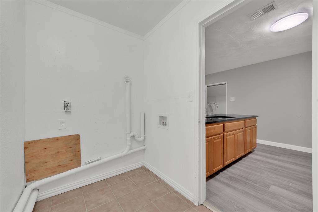 301 S Forest Crest Drive, Garland, TX 75042 301 S Forest Crest Drive, Garland, TX 75042