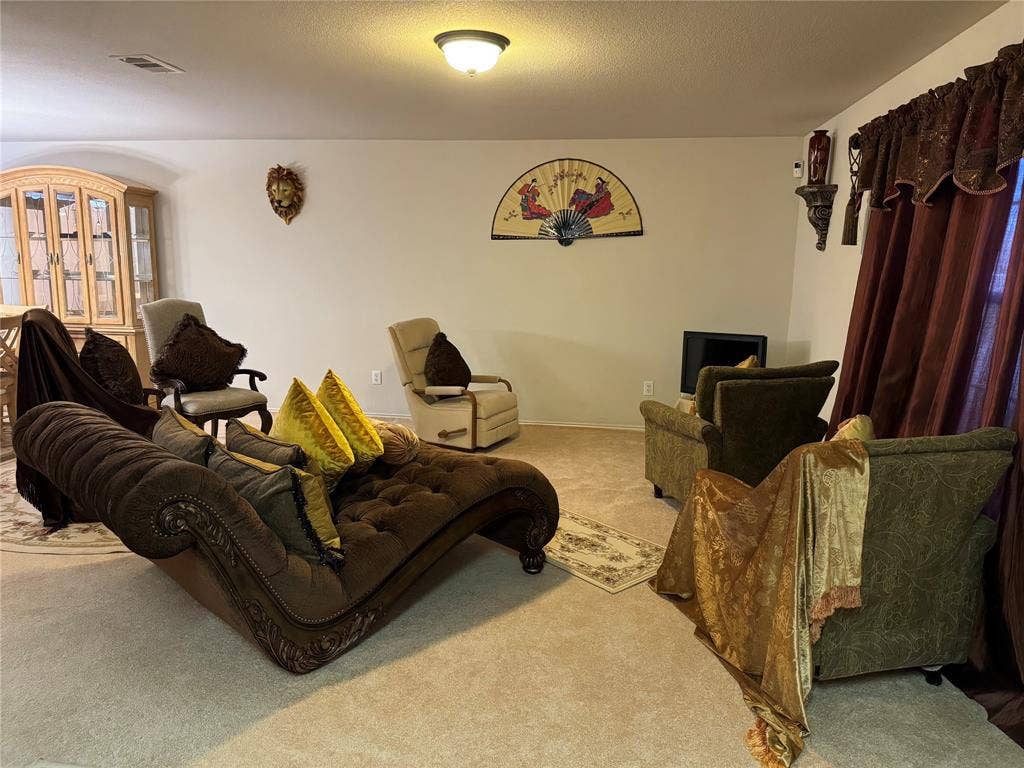 221 Blue Roan Drive, Waxahachie, TX 75165 221 Blue Roan Drive, Waxahachie, TX 75165