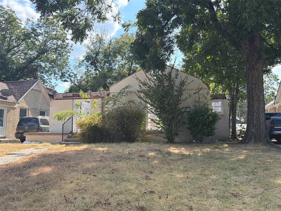 Property photo for 7131 Thurston Drive, Dallas, TX