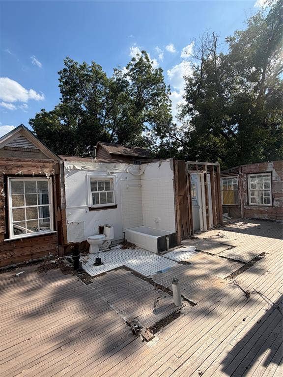 7131 Thurston Drive, Dallas, TX 75235 7131 Thurston Drive, Dallas, TX 75235
