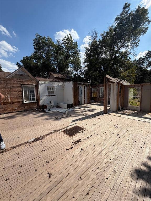 7131 Thurston Drive, Dallas, TX 75235 7131 Thurston Drive, Dallas, TX 75235