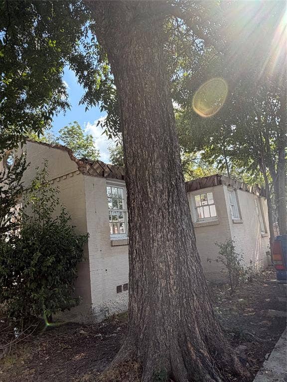 7131 Thurston Drive, Dallas, TX 75235 7131 Thurston Drive, Dallas, TX 75235