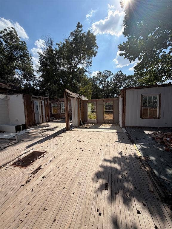 7131 Thurston Drive, Dallas, TX 75235 7131 Thurston Drive, Dallas, TX 75235