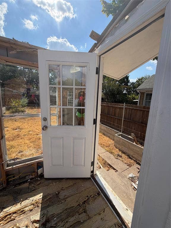 7131 Thurston Drive, Dallas, TX 75235 7131 Thurston Drive, Dallas, TX 75235