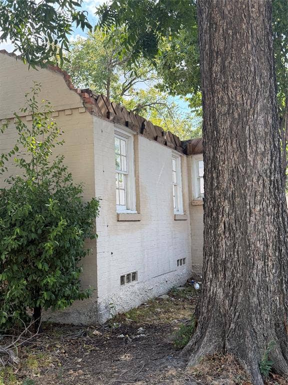 7131 Thurston Drive, Dallas, TX 75235 7131 Thurston Drive, Dallas, TX 75235