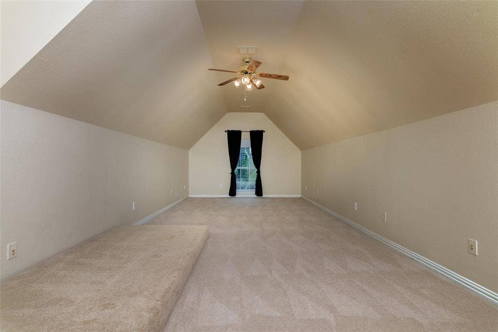4136 Willingham Court, Fort Worth, TX 76244 Platform is not attached and can be moved