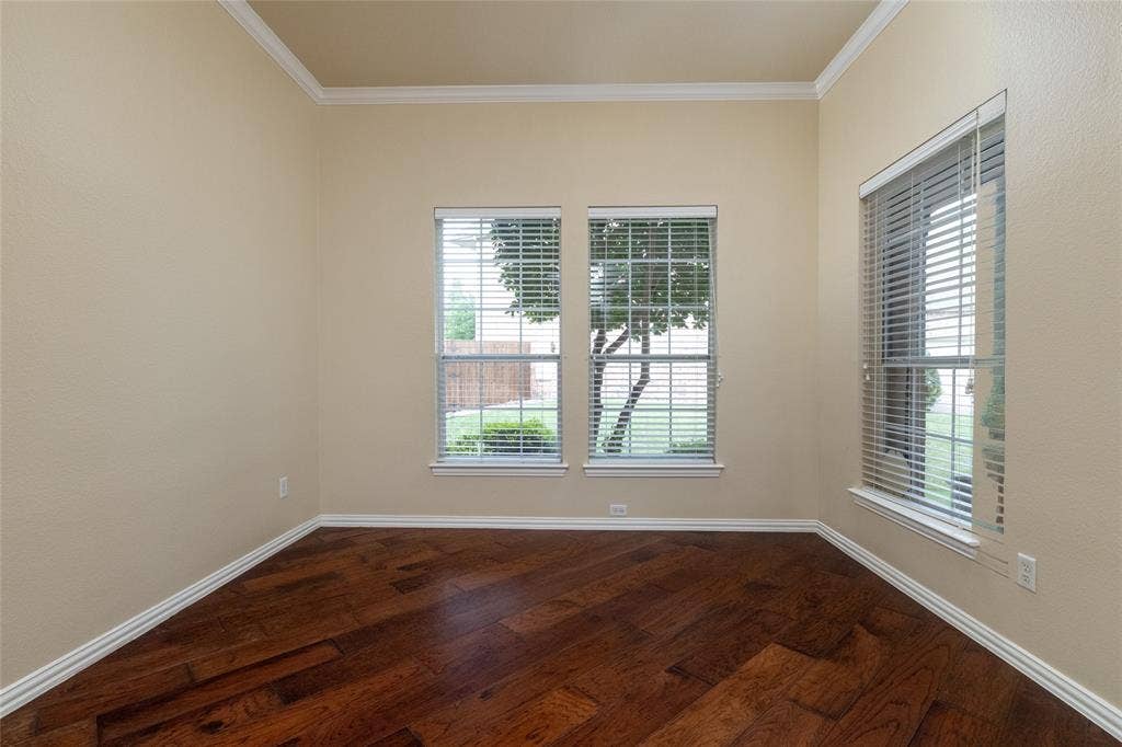 4136 Willingham Court, Fort Worth, TX 76244 Front room could be office, study, or music room