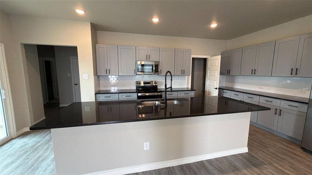 604 Vine Street, #144, Argyle, TX 76226 604 Vine Street, #144, Argyle, TX 76226