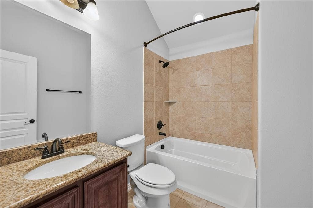 911 Birchwood Drive, Wylie, TX 75098 911 Birchwood Drive, Wylie, TX 75098