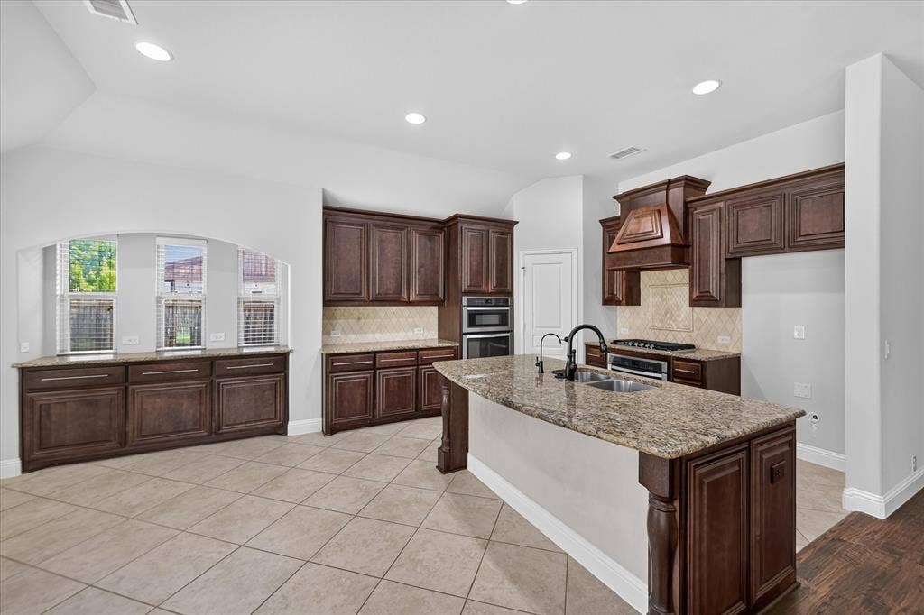 911 Birchwood Drive, Wylie, TX 75098 911 Birchwood Drive, Wylie, TX 75098