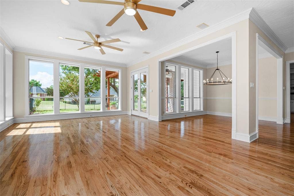 901 Walnut Falls Circle, Mansfield, TX 76063