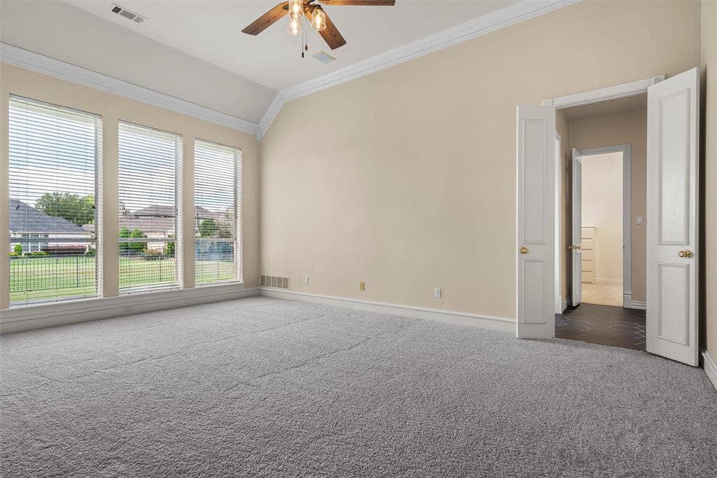 901 Walnut Falls Circle, Mansfield, TX 76063