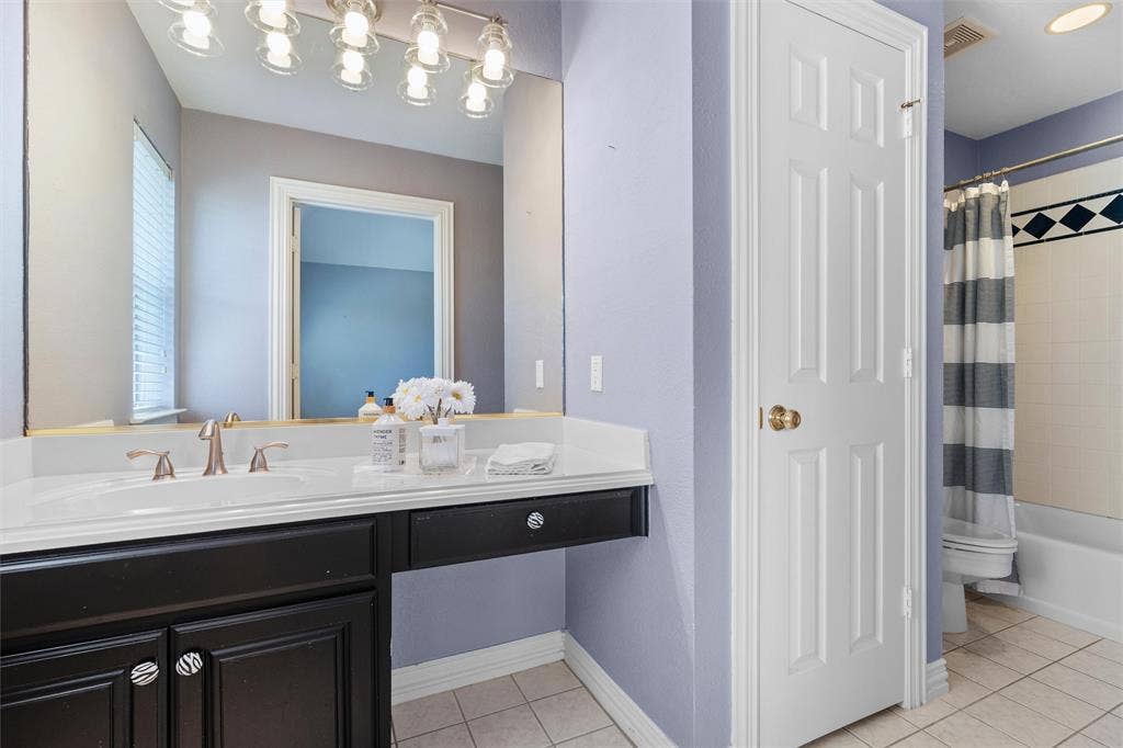 901 Walnut Falls Circle, Mansfield, TX 76063