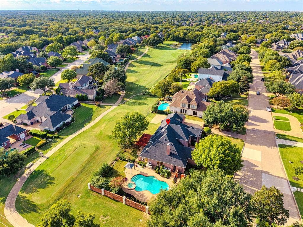 901 Walnut Falls Circle, Mansfield, TX 76063