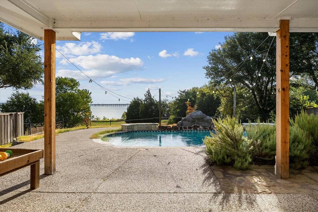 4102 Stone Haven Drive, Garland, TX 75043 4102 Stone Haven Drive, Garland, TX 75043