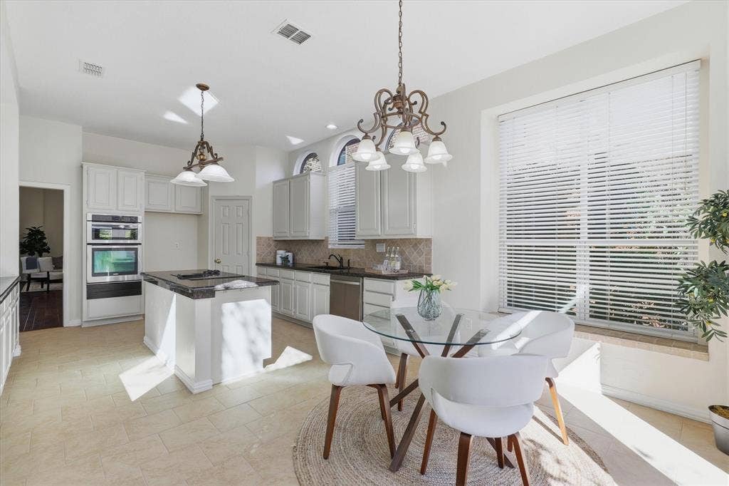 3618 Waynoka Drive, Carrollton, TX 75007 3618 Waynoka Drive, Carrollton, TX 75007