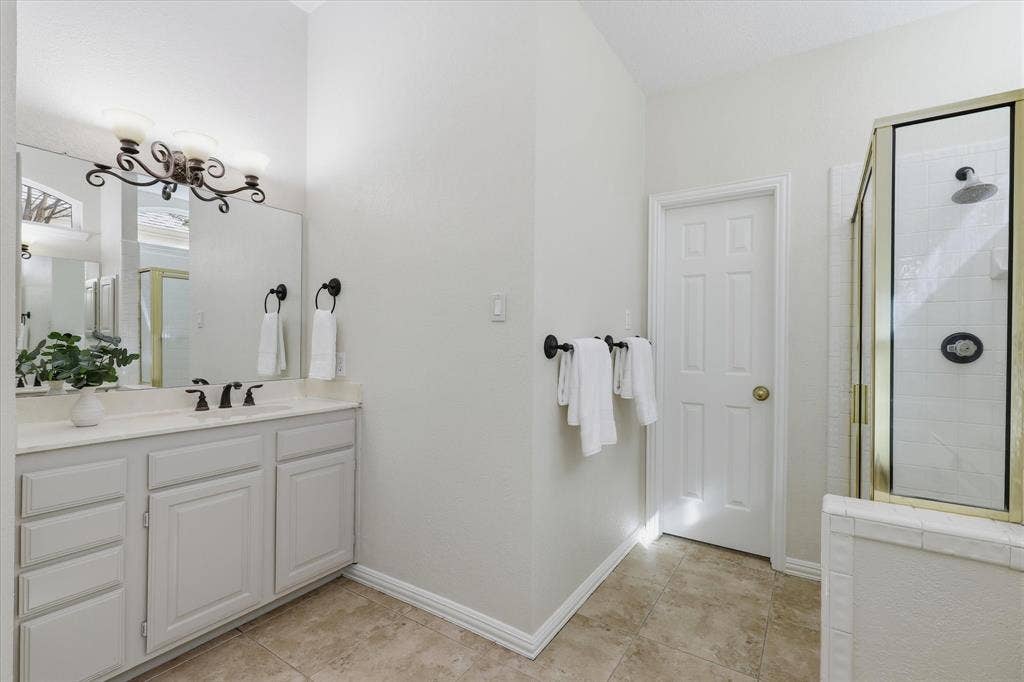 3618 Waynoka Drive, Carrollton, TX 75007 3618 Waynoka Drive, Carrollton, TX 75007