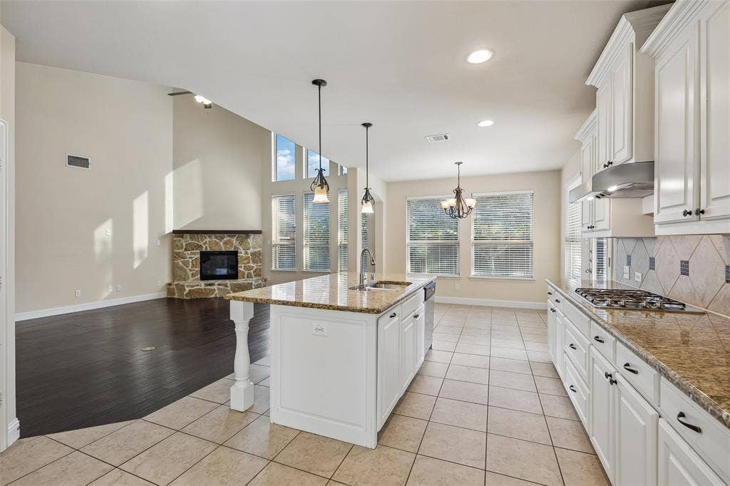 15994 Trail Glen Drive, Frisco, TX 75035 15994 Trail Glen Drive, Frisco, TX 75035