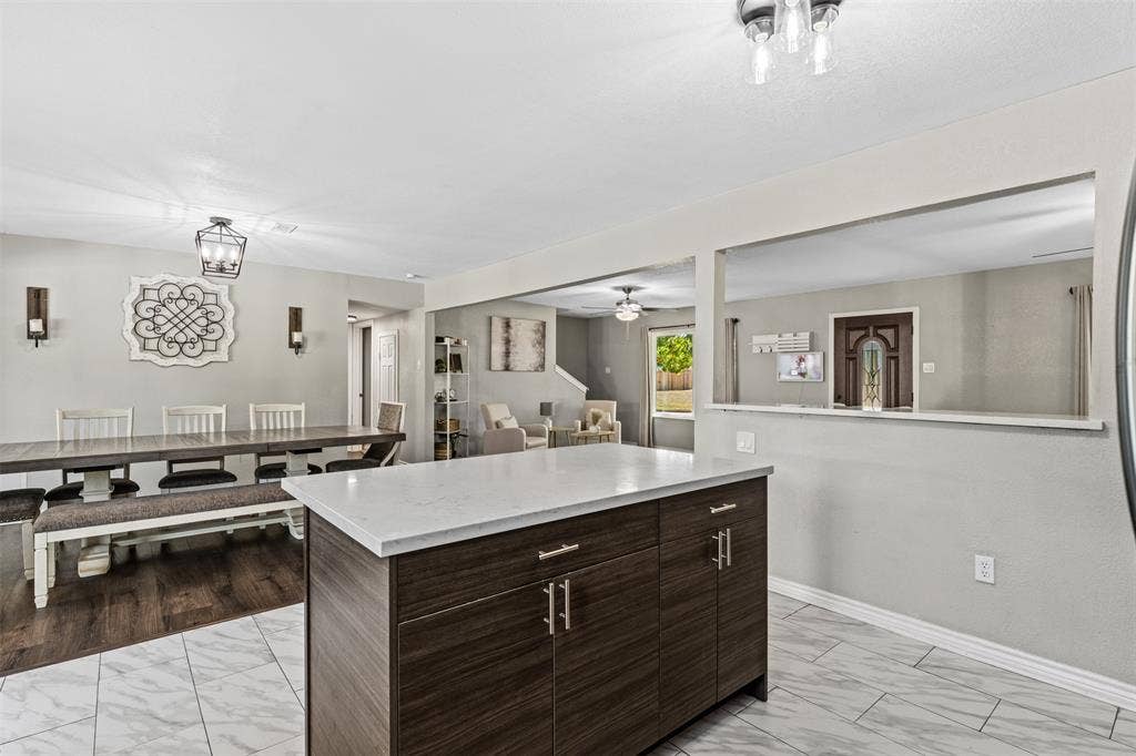128 E Johnson Street, Hewitt, TX 76643 128 E Johnson Street, Hewitt, TX 76643