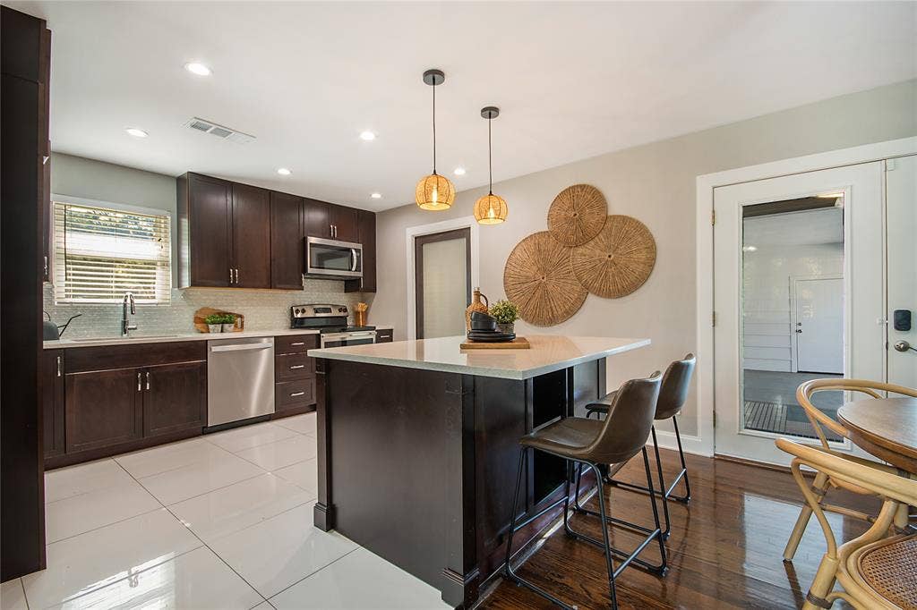 2144 Springhill Drive, Dallas, TX 75228 2144 Springhill Drive, Dallas, TX 75228
