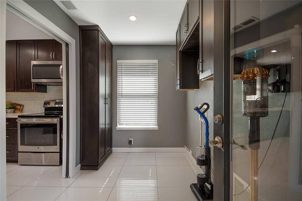 2144 Springhill Drive, Dallas, TX 75228 2144 Springhill Drive, Dallas, TX 75228