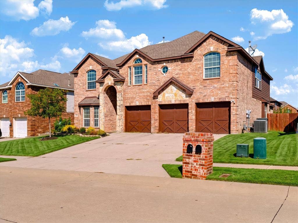 326 Equine Lane, Celina, TX 75009 Side by side by side 3-car garage