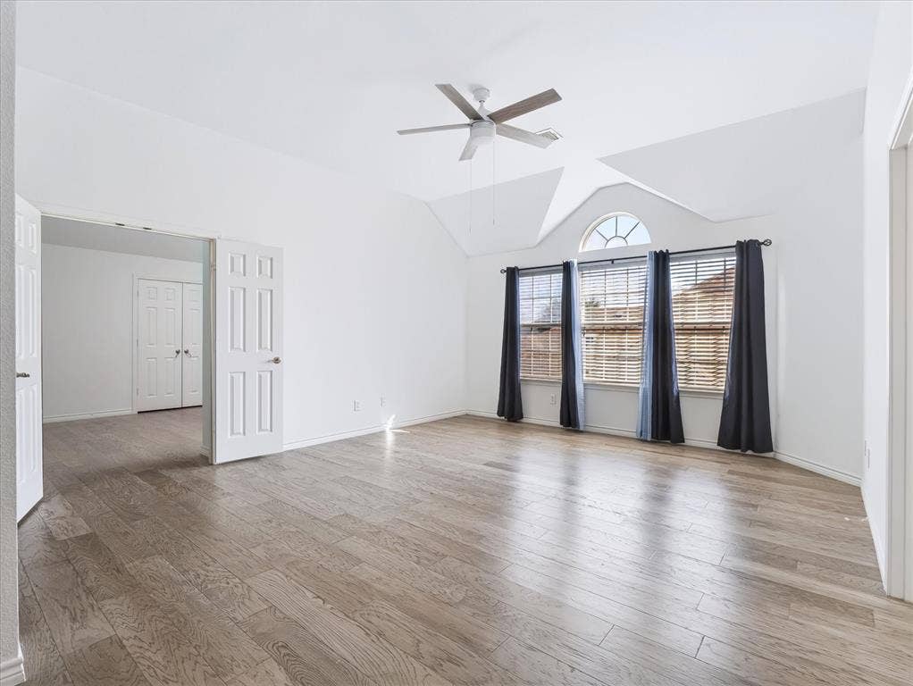 326 Equine Lane, Celina, TX 75009 Game days, hobbies or a second living area? You decide!